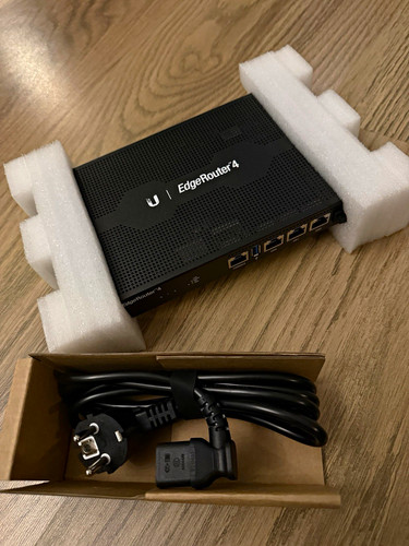 Ubiquiti edgerouter 4 - ubiquiti,